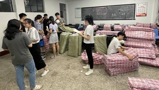 6EA4ECE000988AD61D7ED996828F80B1