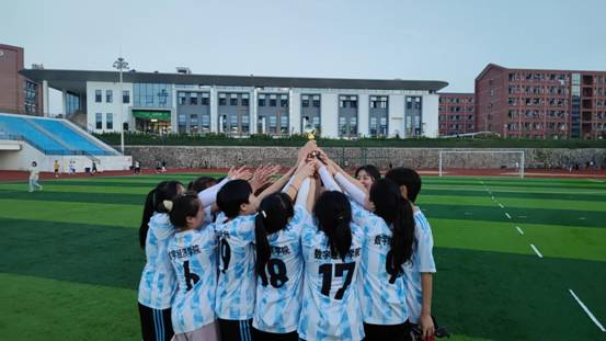 07CBBAADA053C2CD633AE3DA3341E59D