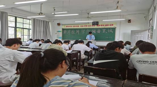 7577A6A21D9A5884C4B45C857975E9D5